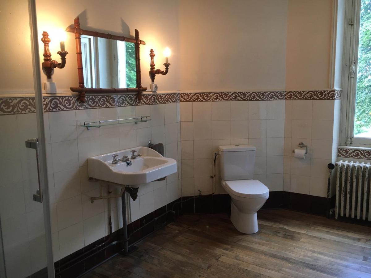 Chambres D'Hotes Montbron Luchapt Екстер'єр фото